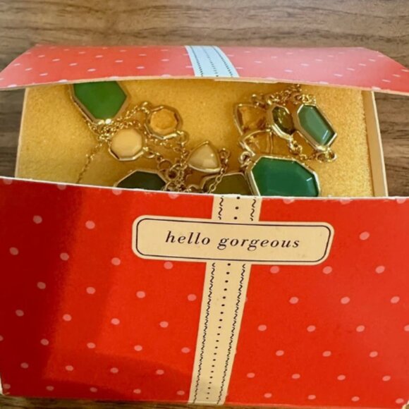 STELLA & DOT Pippa Green Stones Chain Necklace NIB - Picture 3 of 3